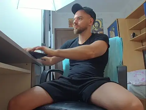 Snapshot of Ryanstone_ chatting on November 3, 3:12 am Ryanstone  online show from November 3, 3:12 am