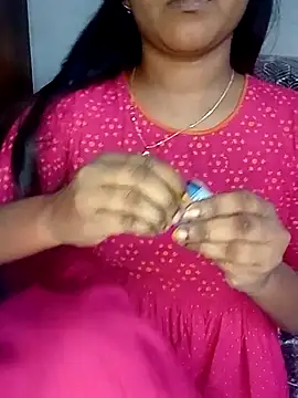 Snapshot of Neha533 chatting on November 27, 5:46 pm Neha533 online show from November 27, 5:46 pm