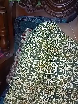 Snapshot of Neha533 chatting on June 29, 6:29 pm Neha533 online show from June 29, 6:29 pm
