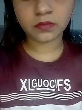 Snapshot of Neha533 chatting on December 15, 7:31 pm Neha533 online show from December 15, 7:31 pm