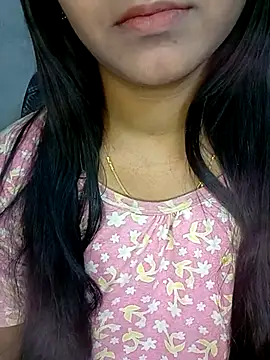 Snapshot of Neha533 chatting on November 22, 8:40 pm Neha533 online show from November 22, 8:40 pm