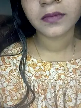 Snapshot of Neha533 chatting on April 18, 6:54 pm Neha533 online show from April 18, 6:54 pm