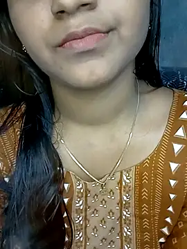 Snapshot of Neha533 chatting on November 7, 6:23 pm Neha533 online show from November 7, 6:23 pm