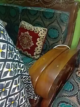 Snapshot of Neha533 chatting on July 20, 8:11 pm Neha533 online show from July 20, 8:11 pm