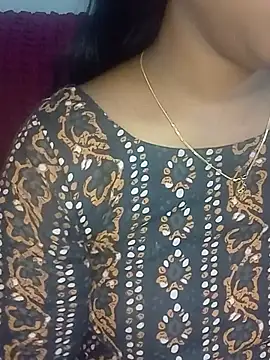 Snapshot of Neha533 chatting on June 9, 7:04 pm Neha533 online show from June 9, 7:04 pm