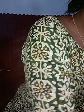 Snapshot of Neha533 chatting on June 21, 6:36 pm Neha533 online show from June 21, 6:36 pm