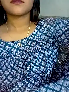 Snapshot of Neha533 chatting on May 17, 4:40 pm Neha533 online show from May 17, 4:40 pm