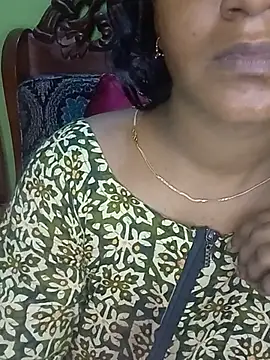 Snapshot of Neha533 chatting on July 8, 7:47 pm Neha533 online show from July 8, 7:47 pm