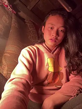 Li ve online show from February 14, 1:33 pm