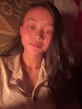 Li ve online show from March 2, 2:24 pm