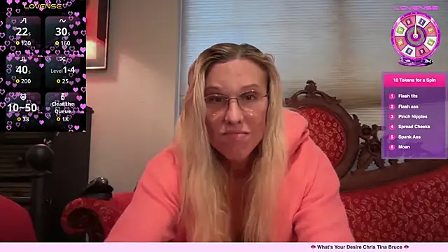 Snapshot of ChrisTinaBruce chatting on November 29, 4:51 pm ChrisTinaBruce online show from November 29, 4:51 pm