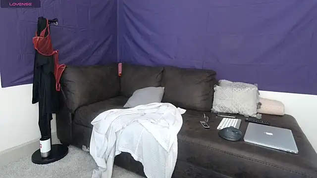 Snapshot of ChrisTinaBruce chatting on November 21, 4:39 pm ChrisTinaBruce online show from November 21, 4:39 pm