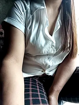 Snapshot of Sara_pusyy chatting on June 16, 2:44 am Sara pusyy online show from June 16, 2:44 am
