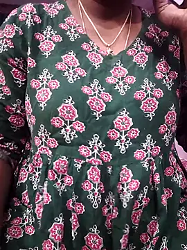 Snapshot of hyd_couple7878 chatting on December 20, 5:38 pm hyd couple7878 online show from December 20, 5:38 pm