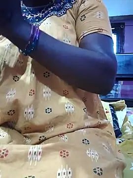 Snapshot of hyd_couple7878 chatting on November 19, 3:28 am hyd couple7878 online show from November 19, 3:28 am