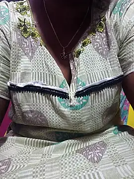 hyd couple7878 online show from January 11, 6:15 pm