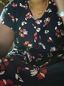 Snapshot of hyd_couple7878 chatting on November 27, 3:40 am hyd couple7878 online show from November 27, 3:40 am