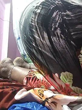 hyd couple7878 online show from April 24, 9:11 am