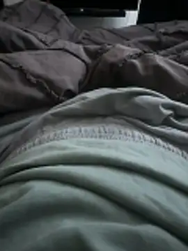 adamblunt59 online show from April 8, 11:28 pm