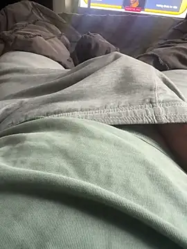 adamblunt59 online show from March 13, 11:21 pm