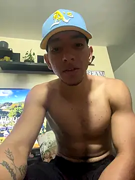 Snapshot of johnvixx chatting on November 23, 4:33 am johnvixx online show from November 23, 4:33 am