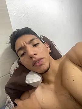 Snapshot of johnvixx chatting on November 3, 7:28 pm johnvixx online show from November 3, 7:28 pm