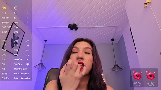 zoe-moreau online show from March 5, 8:16 pm