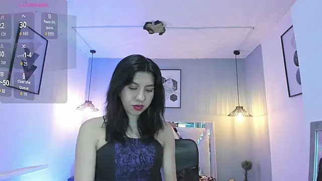 zoe-moreau online show from March 13, 7:41 pm