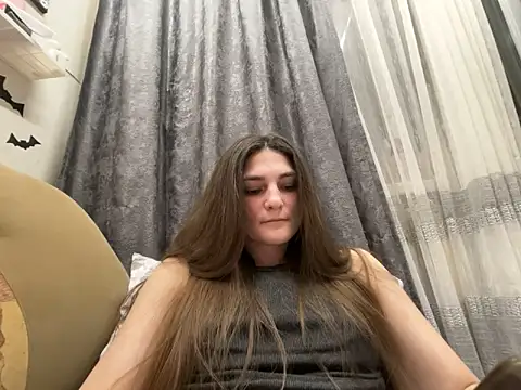 HelgaMun online show from November 5, 4:10 pm