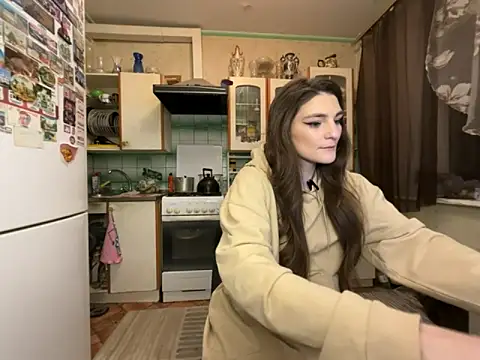 HelgaMun online show from November 7, 6:01 pm