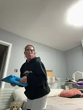 Angel-LinaX online show from February 6, 8:49 pm