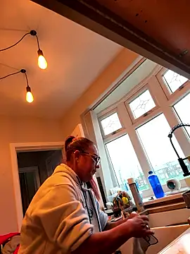 Angel-LinaX online show from January 18, 2:20 pm