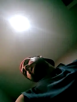 Yerackhip online show from March 4, 6:26 pm