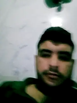 Snapshot of Yerackhip chatting on April 21, 7:48 am Yerackhip online show from April 21, 7:48 am