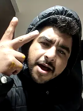 Snapshot of Yerackhip chatting on January 6, 4:22 pm Yerackhip online show from January 6, 4:22 pm