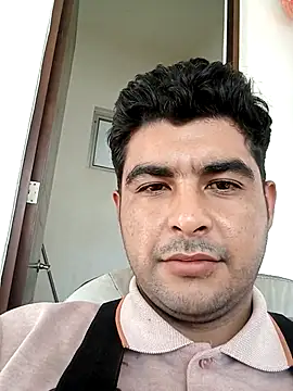 Snapshot of Yerackhip chatting on November 27, 9:15 pm Yerackhip online show from November 27, 9:15 pm