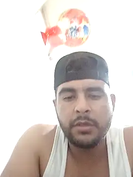 Snapshot of Yerackhip chatting on January 5, 11:52 pm Yerackhip online show from January 5, 11:52 pm