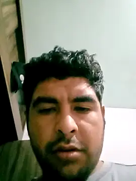 Snapshot of Yerackhip chatting on December 16, 5:28 pm Yerackhip online show from December 16, 5:28 pm