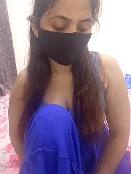 Aarti909090 online show from May 1, 1:27 pm