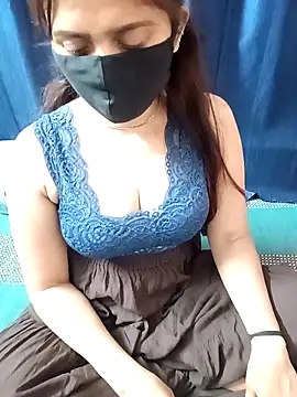 Aarti909090 online show from March 5, 2:57 pm