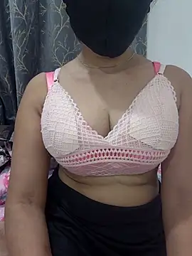 Aarti909090 online show from April 10, 6:48 pm