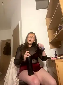 LiahLovexoxx online show from January 7, 12:37 am