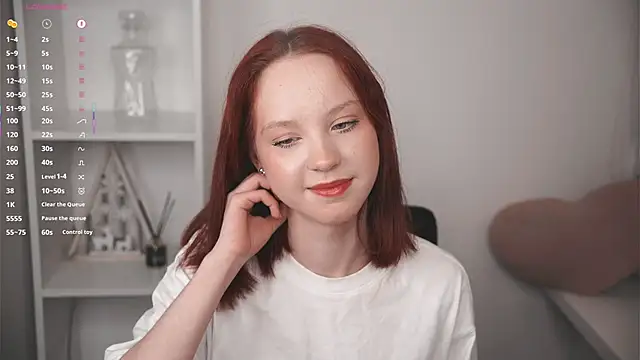 MaisieStarlight online show from February 20, 5:59 pm