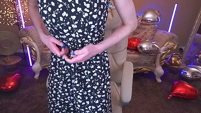 AmiraGoldd online show from February 11, 2:11 am