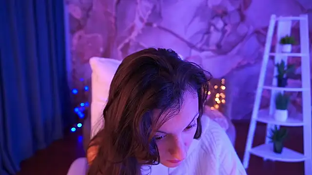 ZafiraMoonn online show from November 15, 6:50 am