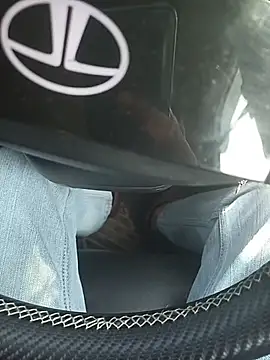 Snapshot of sexychd chatting on November 26, 5:18 am sexychd online show from November 26, 5:18 am