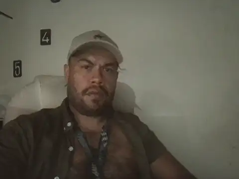 Snapshot of Ramses_36 chatting on January 17, 2:48 am Ramses 36 online show from January 17, 2:48 am