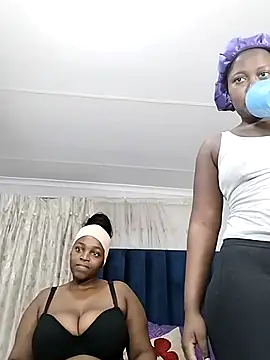 SweetSavage18 online show from June 15, 8:08 pm