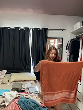 meninadeparis online show from April 3, 12:11 pm