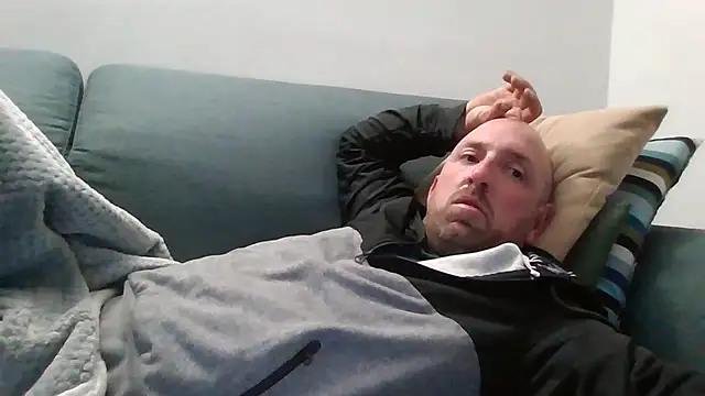 luca beech88 online show from May 1, 8:47 pm